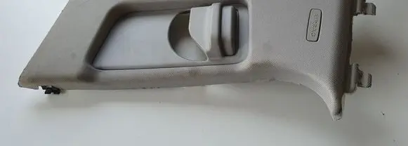 Mercedes-Benz C W204 Seat belt trim 