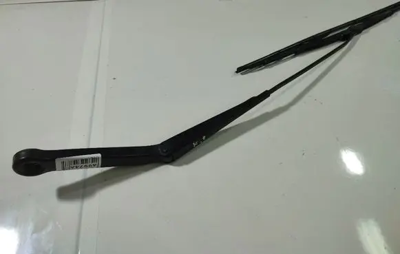 Rover 75 Front wiper blade arm 