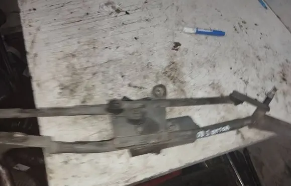 Volvo S80 Front wiper linkage and motor 9171899