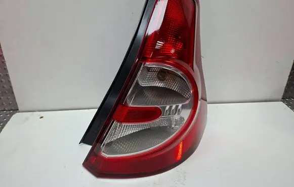 Renault Sandero I Rear/tail lights S27639617 8200734824