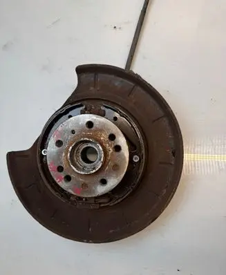 Mercedes-Benz ML AMG W164 Rear wheel hub spindle/knuckle 321213