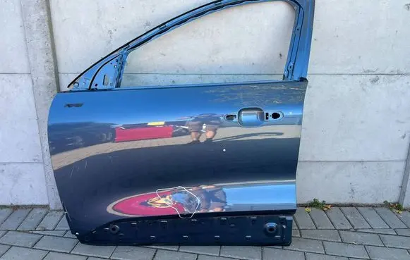 Ford Kuga III Front door
