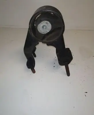 Toyota Corolla Verso E121 Engine mount bracket