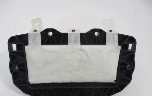 Peugeot 208 I Steering wheel airbag 9672848580