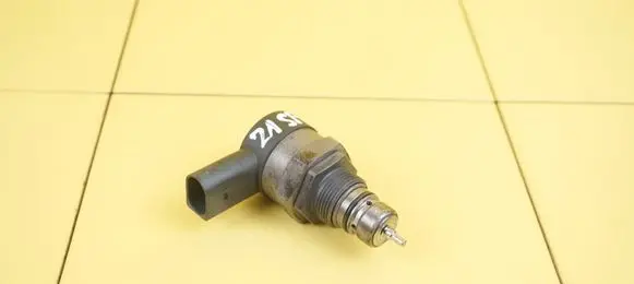 Volkswagen Golf VI Fuel pressure sensor 057130764H CBA