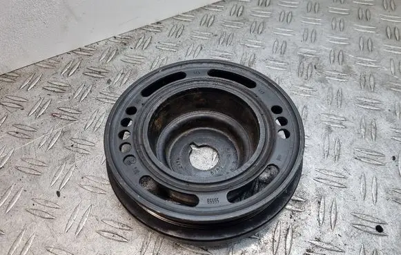 Opel Astra H Crankshaft pulley 55559328