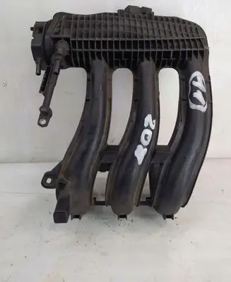 Peugeot 208 Intake manifold 9674560480
