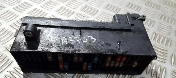 Volkswagen Caddy Fuse box set 0829587360 2k2970000l