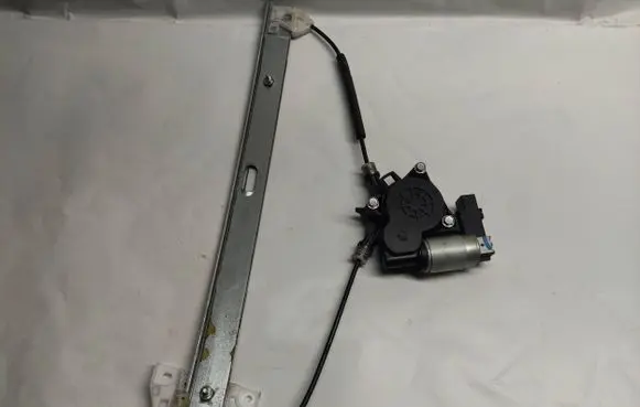Mazda CX-7 Front door window regulator motor GJ6A5958X CM011760 TD777X09
