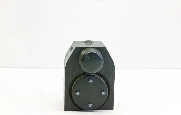 Audi A4 S4 B5 8D Wing mirror switch 8D0959565A
