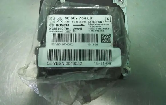 Peugeot 5008 Airbag control unit/module 9666775480 0285010704 YBSN00460