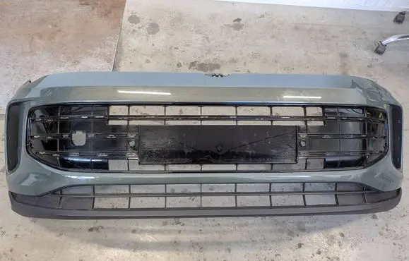 Volkswagen Tiguan Front bumper 571807221 571853677A