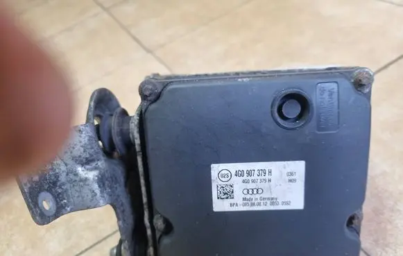 Audi A6 S6 C7 4G ABS Pump 4G0907379H