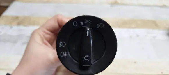 Volkswagen New Beetle Light switch 1C0941531A