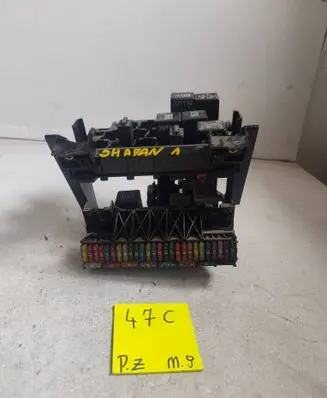 Volkswagen Sharan Fuse box set 031199
