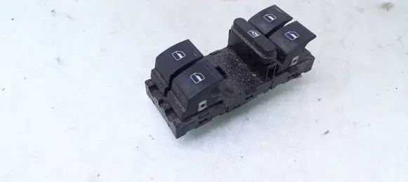 Volkswagen Golf V Electric window control switch 1K4959857B