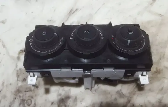Citroen C3 Picasso Climate control unit