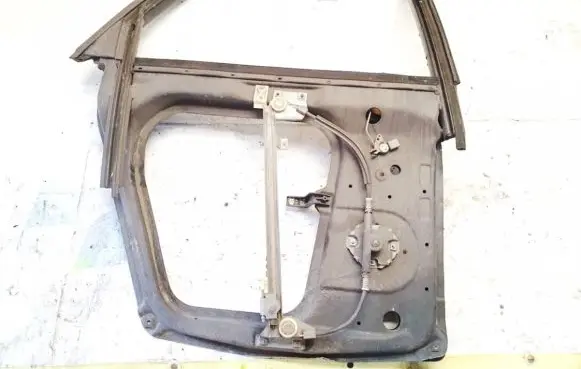 Audi 80 90 S2 B4 Rear door window/glass frame 