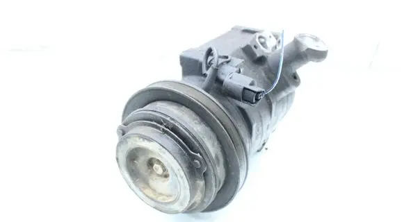 Mitsubishi Pajero Air conditioning (A/C) compressor (pump) X007 17021