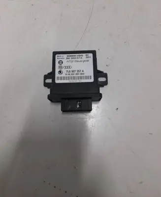 Volkswagen Touareg I Light module LCM 7L6907357A 5WK49171A