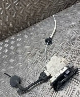 Audi Q7 4L Front door lock 8J2837015C