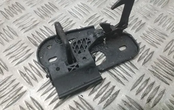 Volkswagen PASSAT B6 Engine bonnet/hood lock/latch loop/hook 3C0823480
