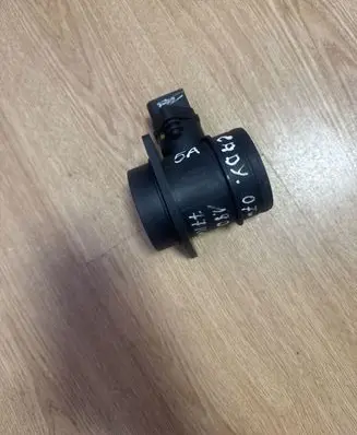 Volkswagen Caddy Mass air flow meter AMMQ19681