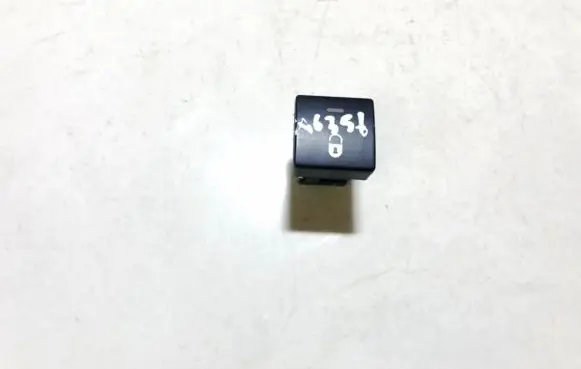 Citroen Berlingo Central locking switch button 96582880