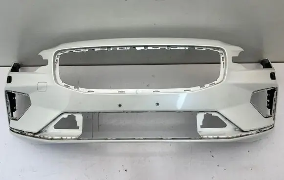 Volvo V60 Front bumper 31690530