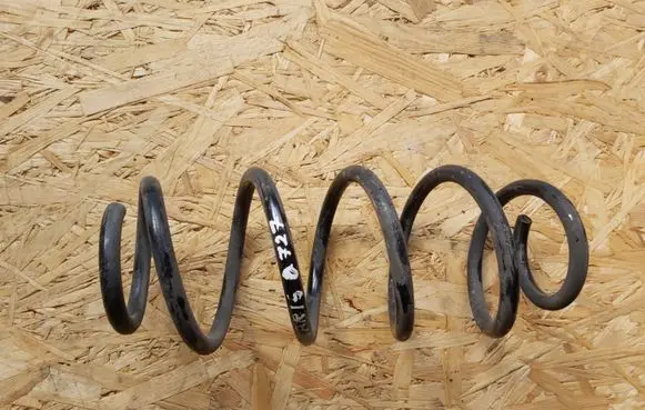 Toyota Yaris Rear coil spring