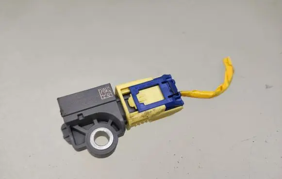 Hyundai Tucson TL Airbag deployment crash/impact sensor 95920B4000 A71714524984