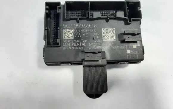 Volkswagen Golf VII Door control unit/module 5Q4959592K