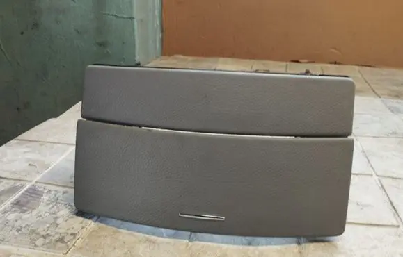 Mercedes-Benz S W221 Glove box A2216800834