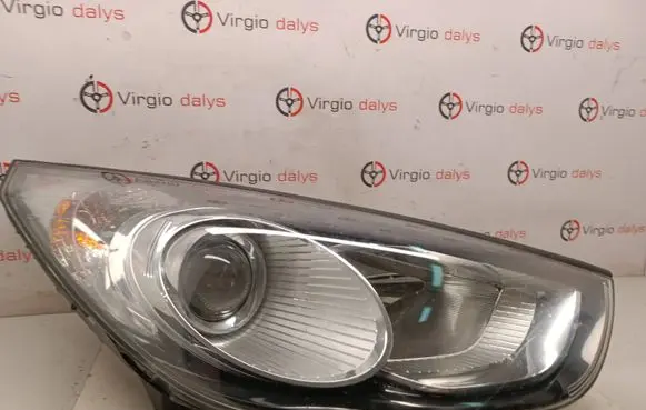 Hyundai ix35 Headlight/headlamp 921022y