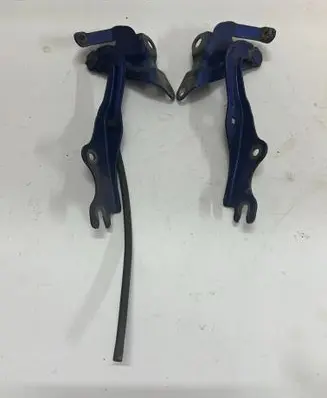 Mazda 3 II Engine bonnet/hood hinges