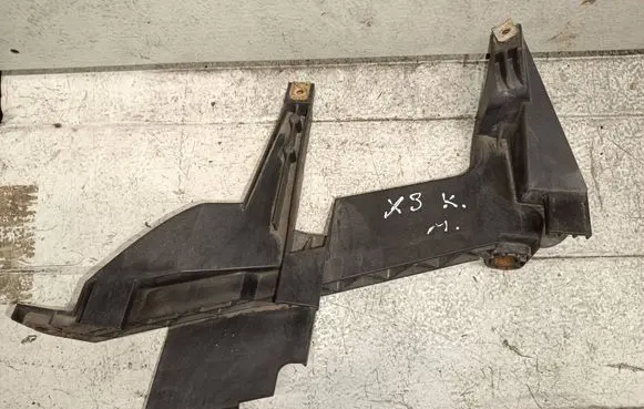 BMW X3 E83 Headlight/headlamp mounting bracket 1301073024