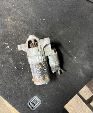 Citroen C-Crosser Starter motor 9671014680