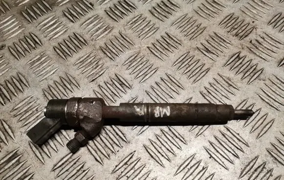 Mercedes-Benz A W168 Fuel injector 6680700987 A6680700987
