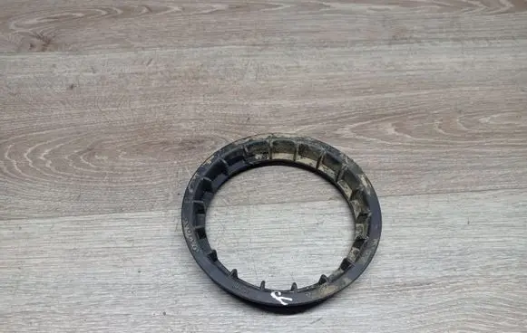 Volvo V70 In tank fuel pump screw locking ring/nut 8649739