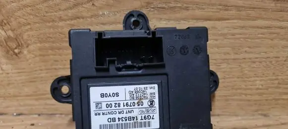 Volvo XC70 Door control unit/module 7G9T14B534BD