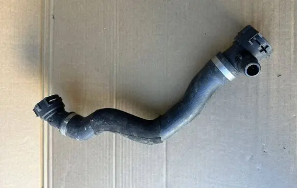 BMW X5 F15 Engine coolant pipe/hose 8514218