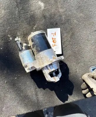 Cadillac CTS Starter motor 12610857