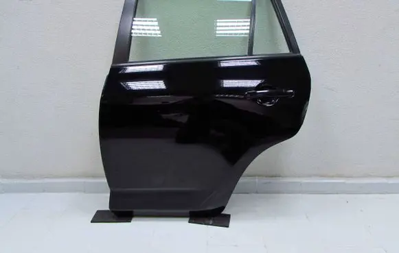 Toyota RAV 4 (XA30) Rear door 56861