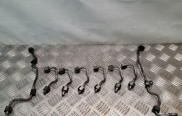 Mercedes-Benz S W221 Fuel injector supply line/pipe 