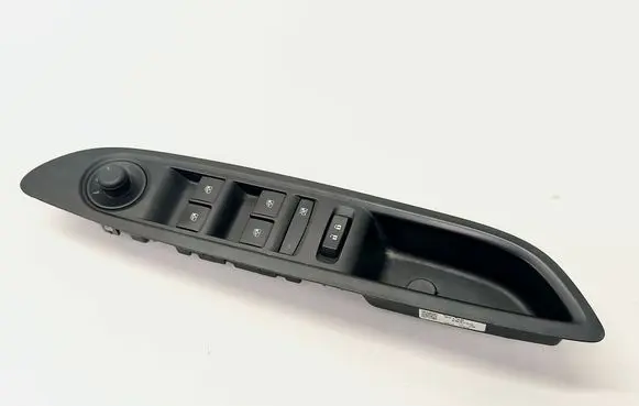 Buick Encore I Electric window control switch 95025518600R 95025518 42406137