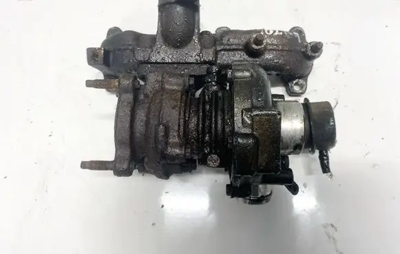 Volkswagen Polo IV 9N3 Turbo 045145701c