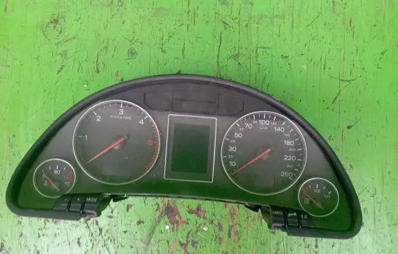 Audi A4 S4 B6 8E 8H Speedometer (instrument cluster)