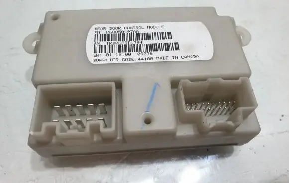 Chrysler Town & Country V Door control unit/module P68050497AA
