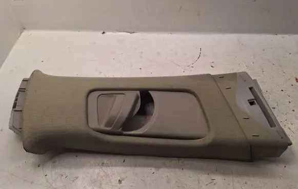 Toyota Avensis T270 (B) pillar trim (top) 6241005030E2 6241005030