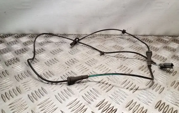 Nissan Juke I F15 ABS brake wheel speed sensor 479101KA0A